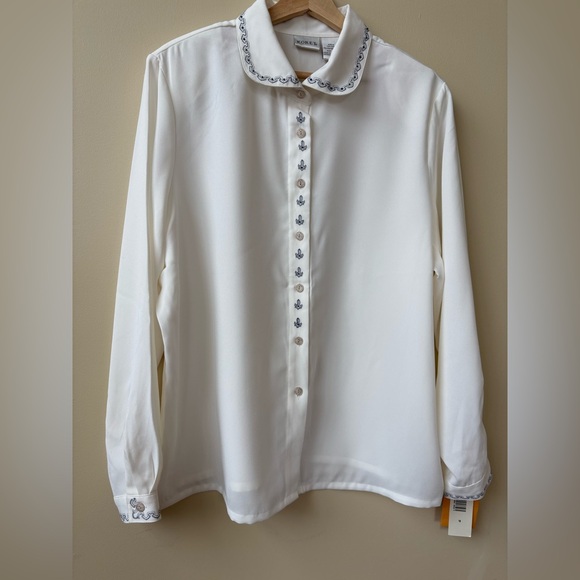 NWT - Elegant White Button-Up Blouse With Beading - Picture 2 of 14